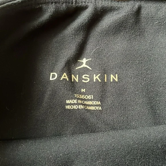 Set of 2 Danskin Leggings 1 Black and 1 Wine color size M - Picture 3 of 8